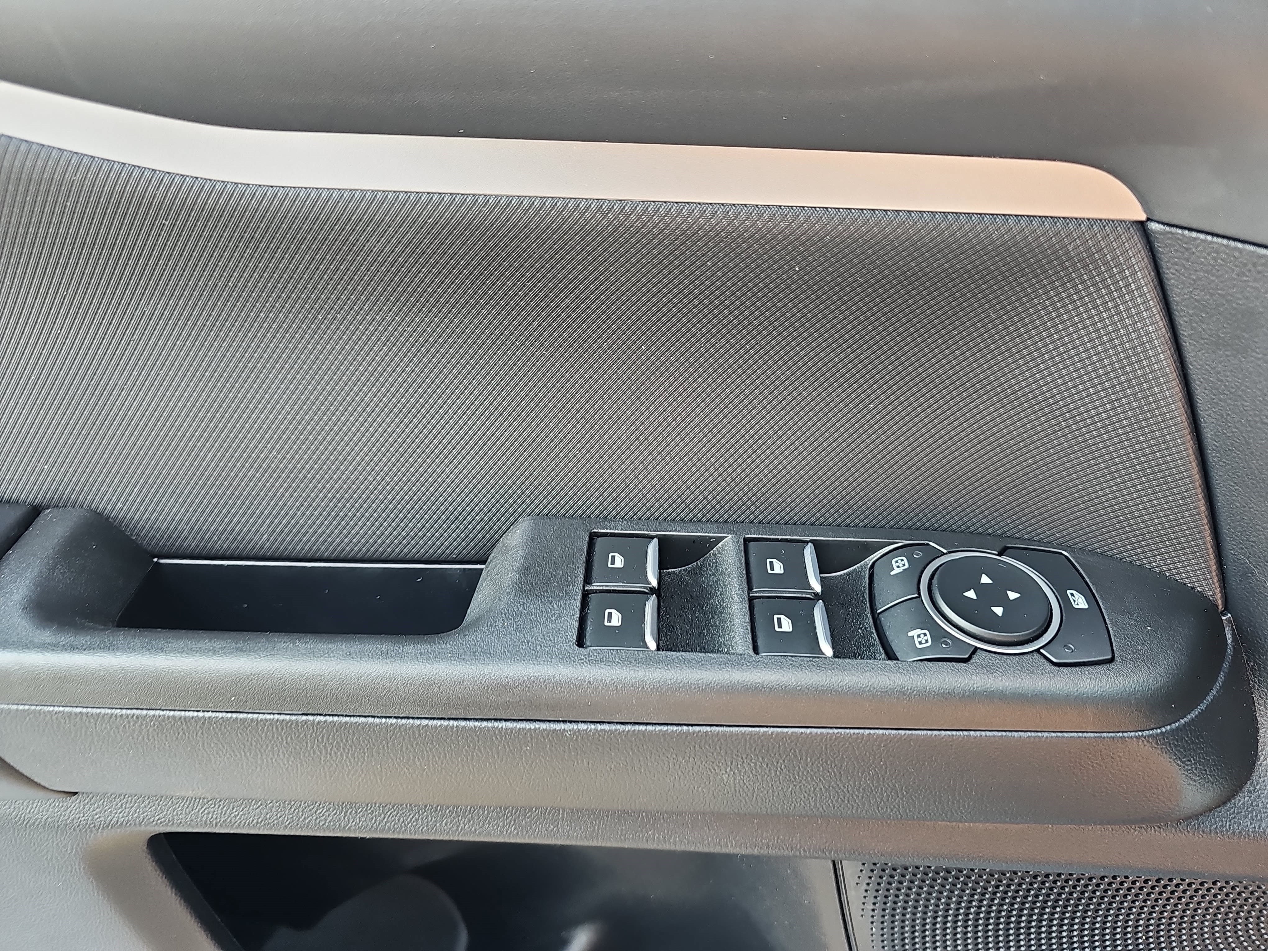 Used 2023 Silver Metallic Ford Big Bend image 23