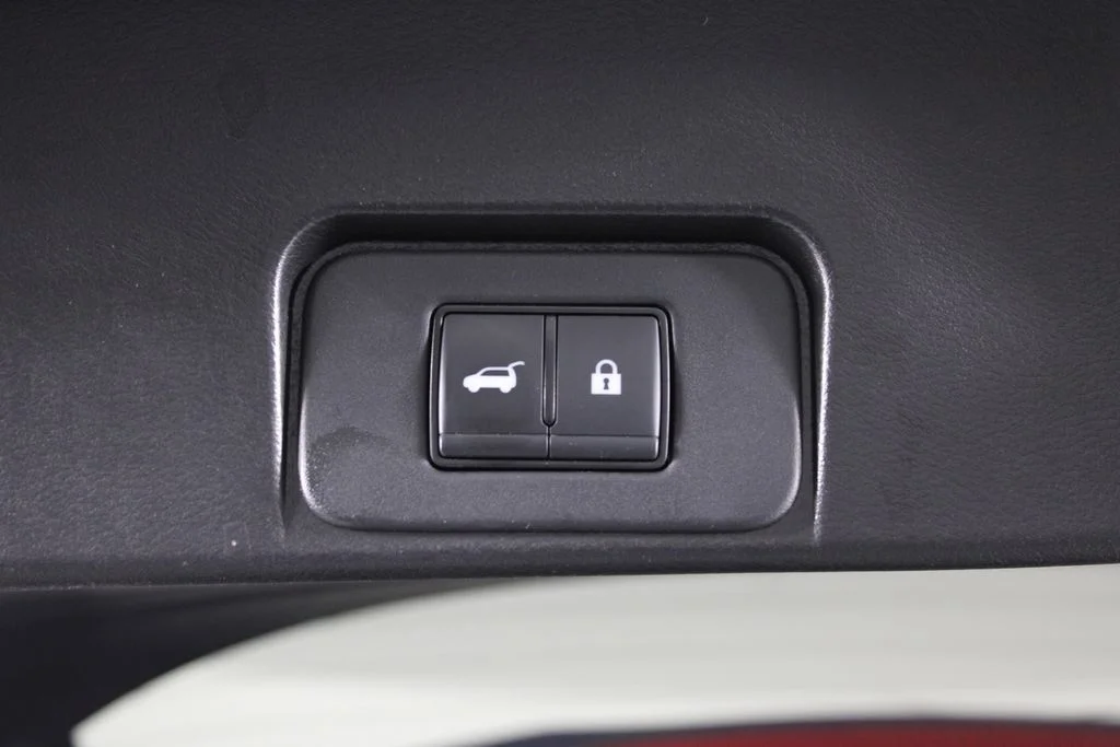2024 Nissan Rogue SV - Photo 19