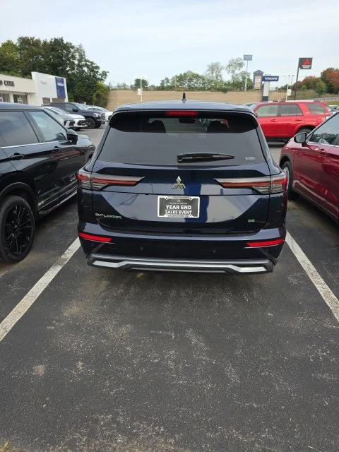 New 2026 Blue Mitsubishi SE 1.5T S-AWC image 5