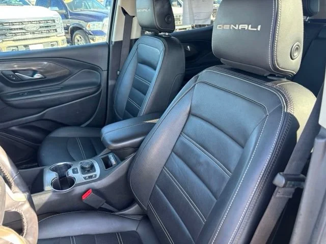 Used 2022 Ebony Twilight Metallic GMC Denali image 13