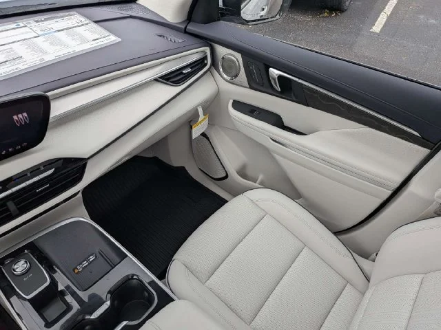 New 2027 Iridescent White Tricoat Buick Avenir image 19