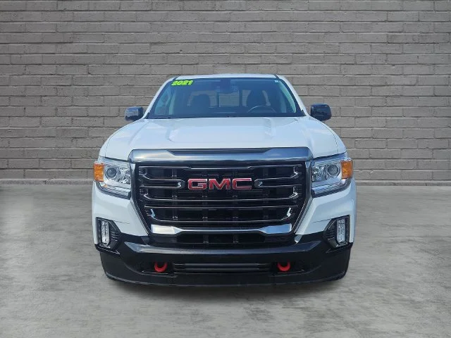 Used 2021 SUMMIT WHITE GMC 4WD AT4 w/Leather image 9