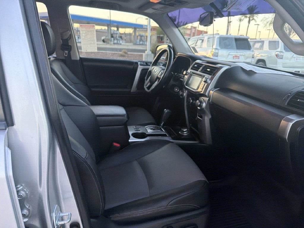2019 Toyota 4Runner SR5 Premium - Photo 27