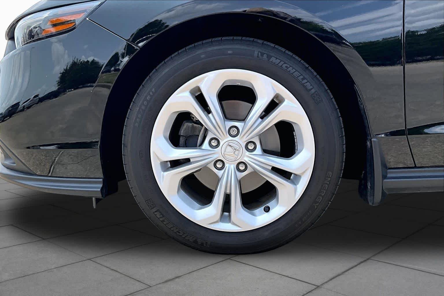 Used 2025 Crystal Black Pearl Honda LX image 9