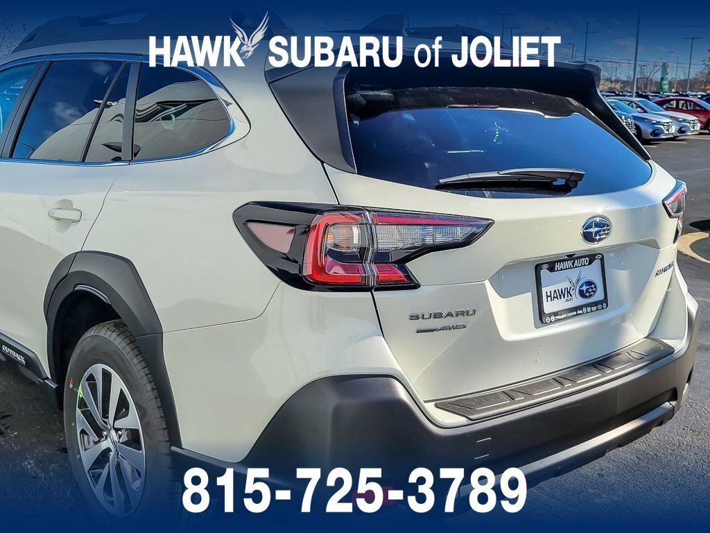 Used 2025 Crystal White Pearl Subaru Premium image 6