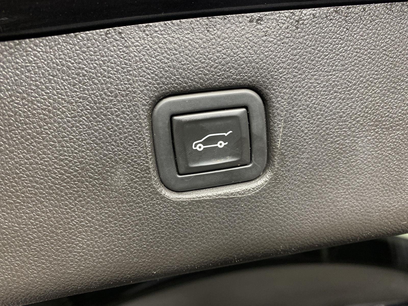 Used 2021 IRON GRAY METALLIC Chevrolet LT image 26