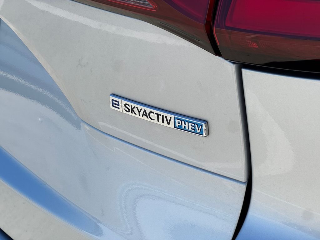 Certified Used 2025 Silver Mazda Premium image 17