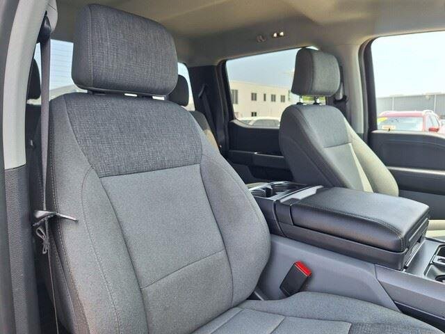 Used 2024 Agate Black Metallic Ford XLT image 32