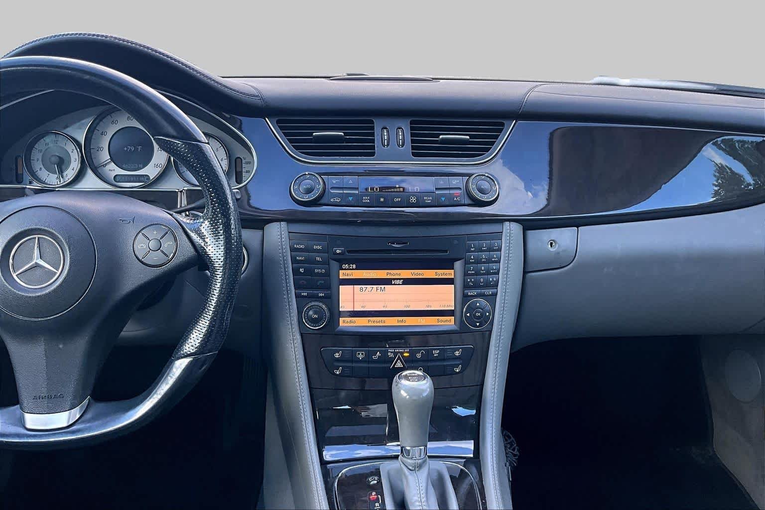 Used 2011 Flint Grey Metallic Mercedes-Benz CLS 550 image 6