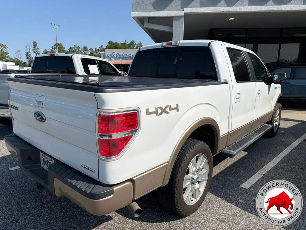 Used 2011  Ford Lariat image 2
