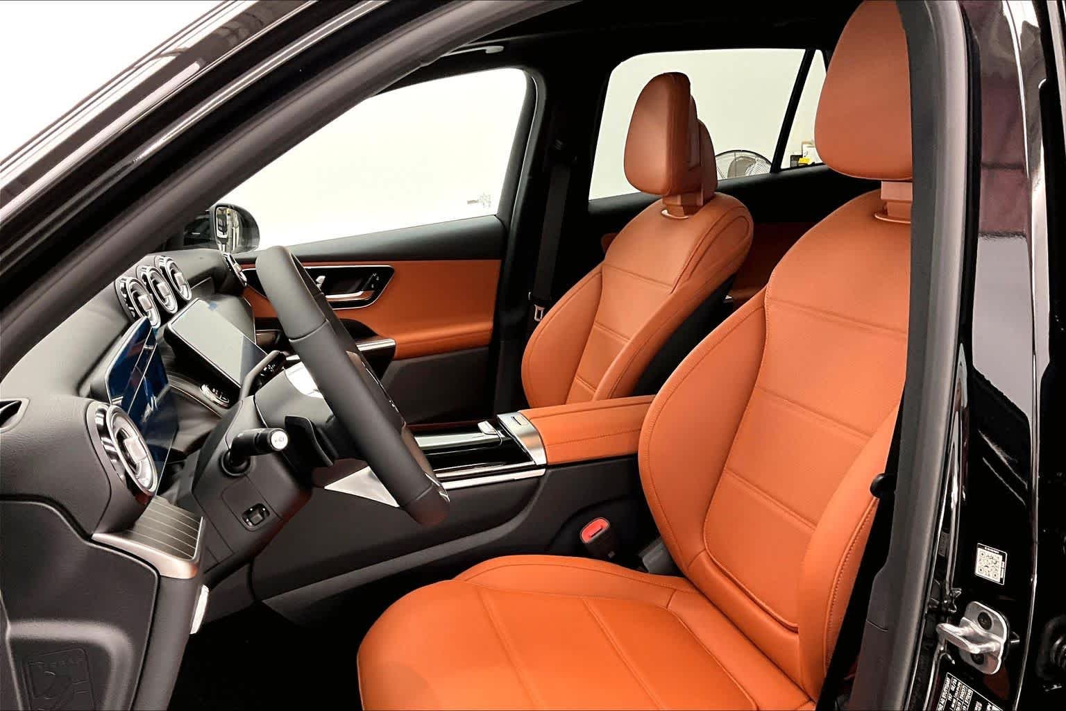 New 2026 Obsidian Black Metallic Mercedes-Benz GLC 300 image 11