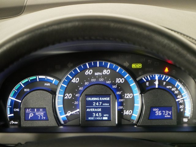Used 2014 Magnetic Gray Metallic Toyota SE image 20