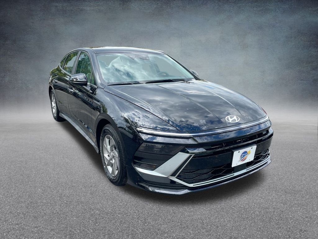 Certified Used 2026 Abyss Black Hyundai SE image 36