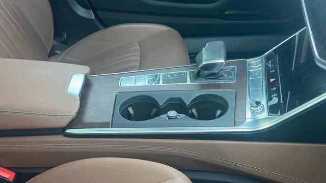 Used 2019 Mythos Black Metallic Audi 3.0T Prestige image 5