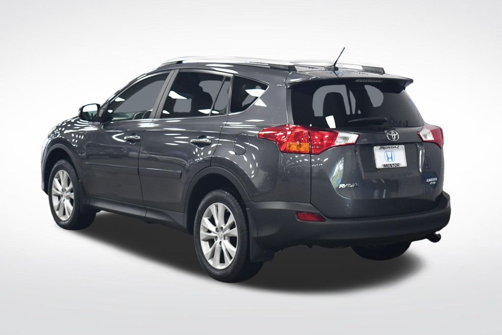 Used 2015 Magnetic Gray Metallic Toyota Limited image 5