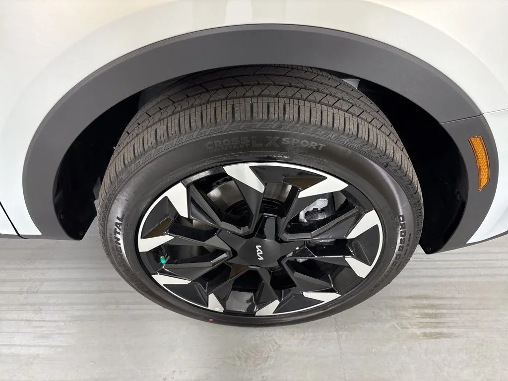 New 2026 Ivory Silver Kia EX image 11