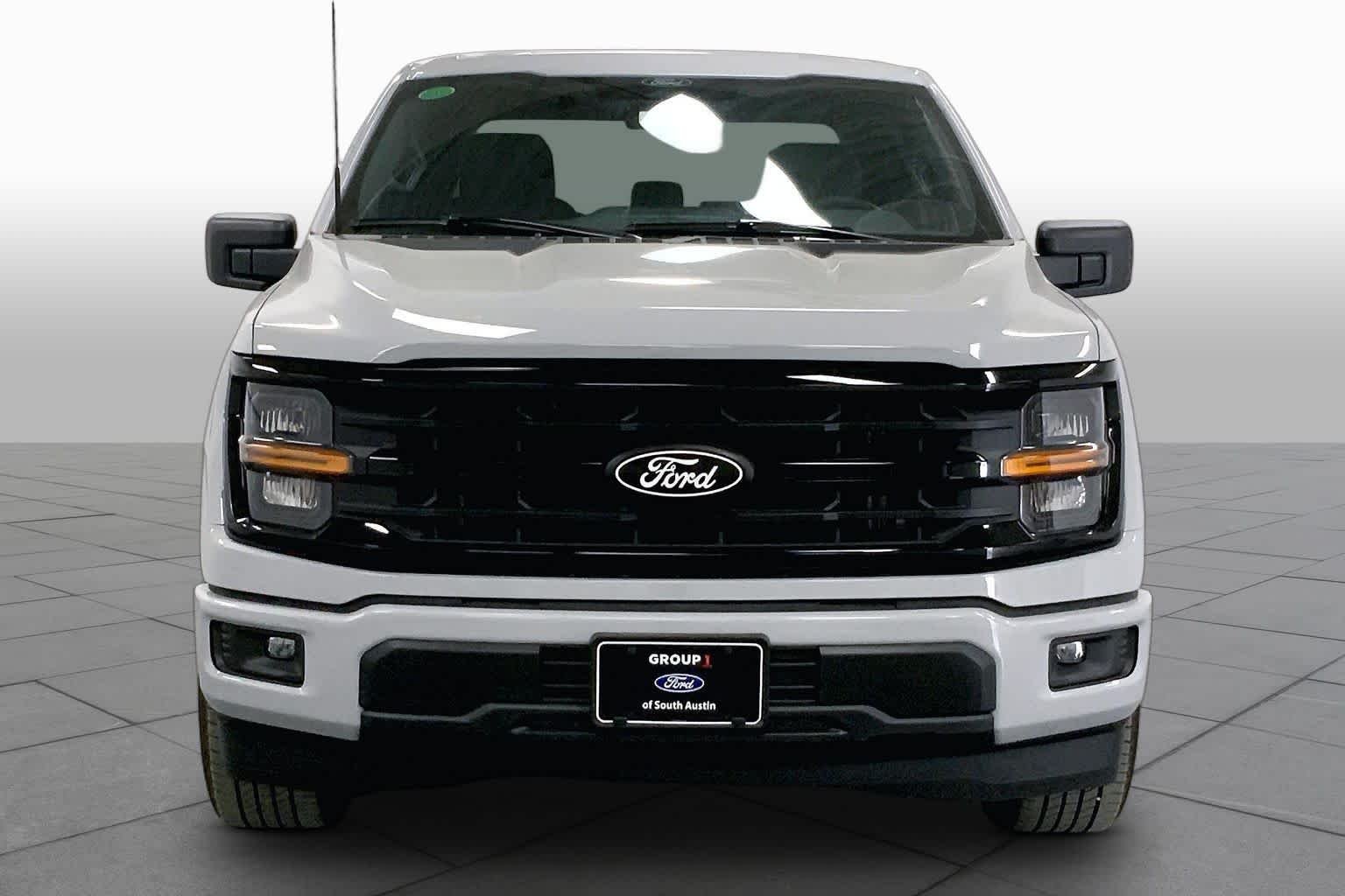 New 2026 Avalanche Ford XLT image 3