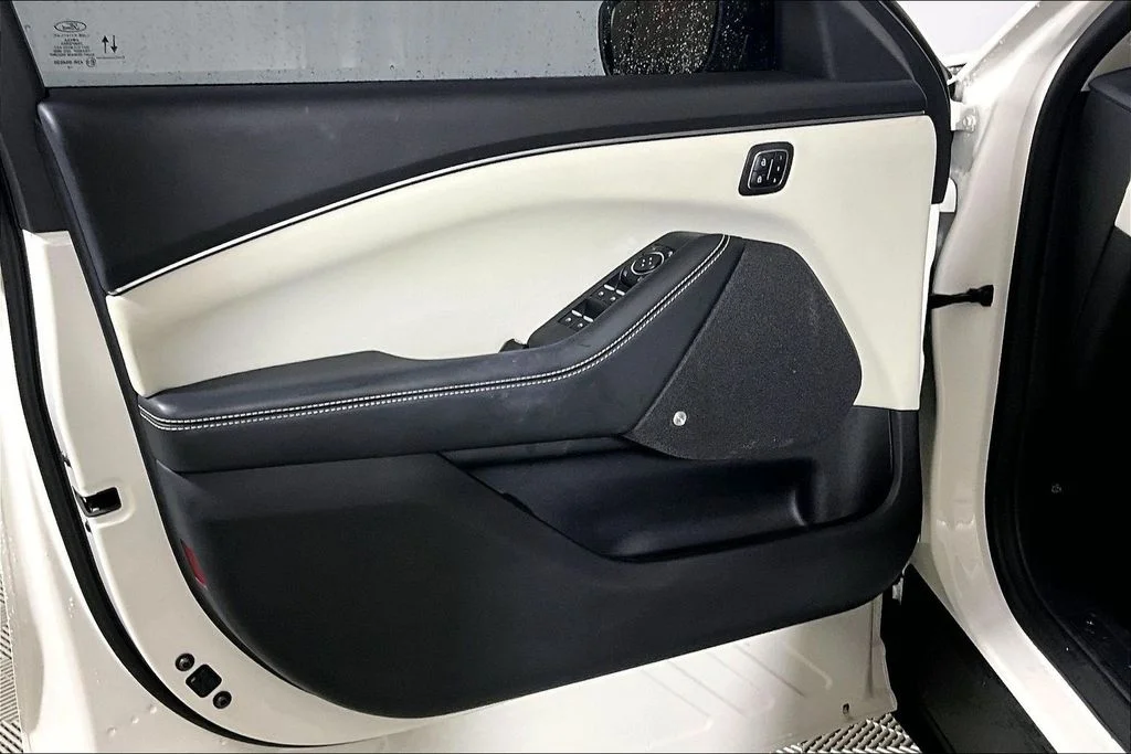 Used 2024 White Ford Premium image 18