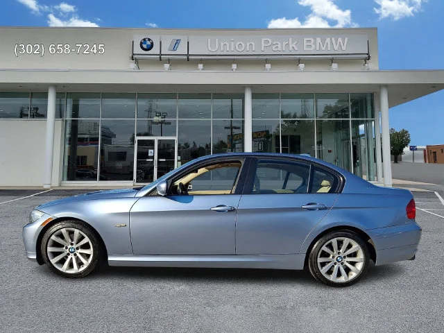 Used 2009 Blue Water Metallic BMW 328i image 7