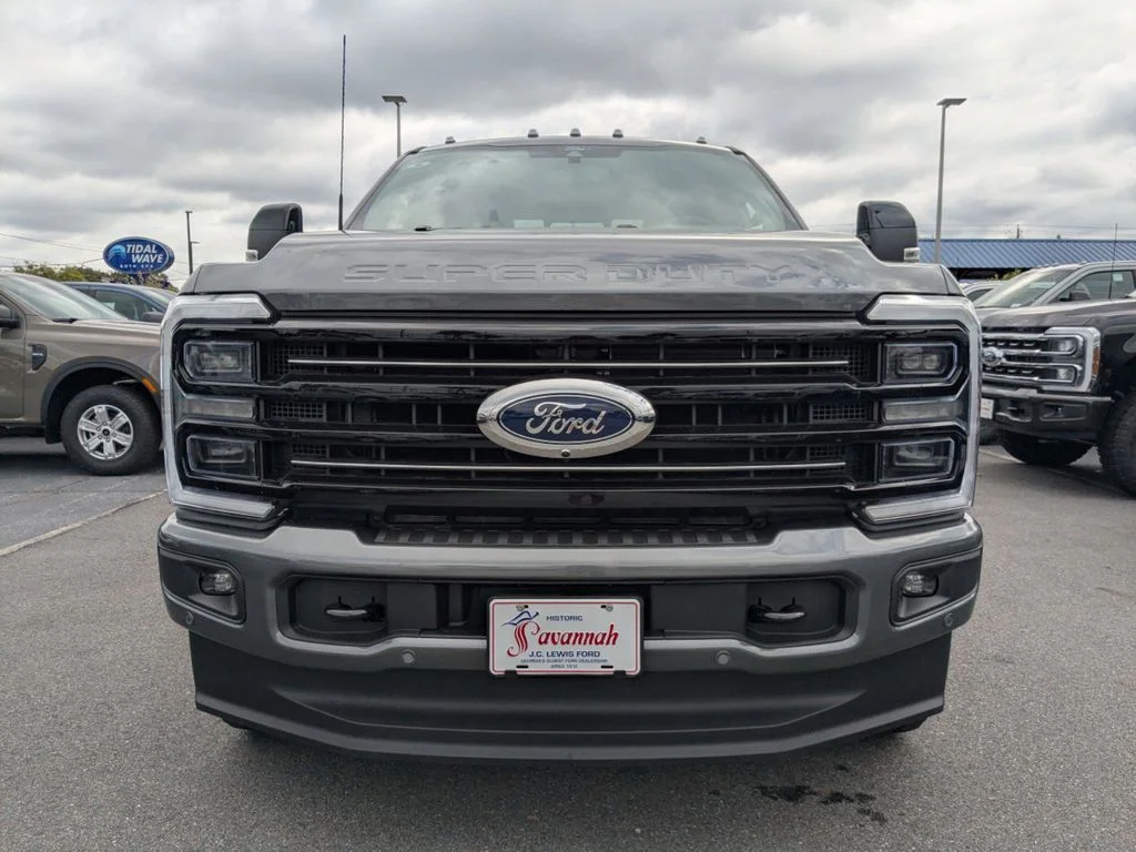 2026 Ford F-250 Super Duty Platinum - Photo 9