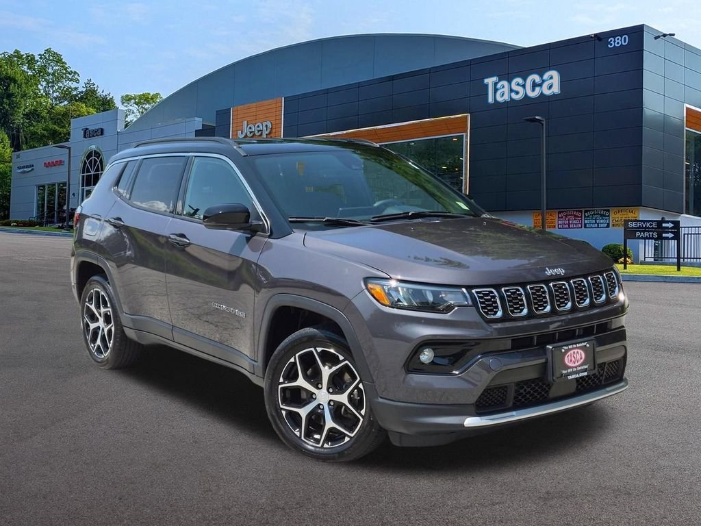 Used 2024 Gray Jeep Limited image 1