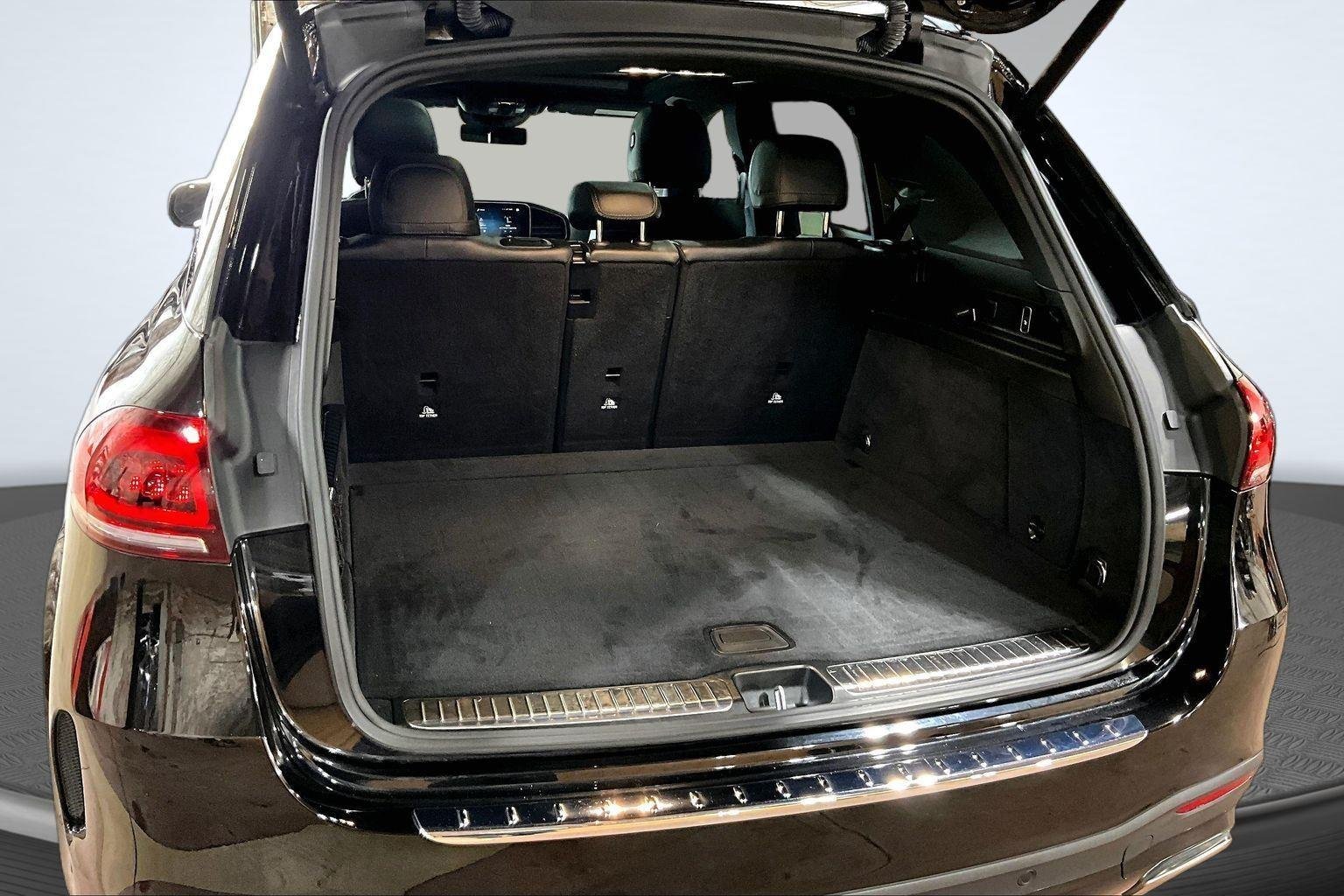 Used 2022 Obsidian Black Metallic Mercedes-Benz GLE 450 image 5