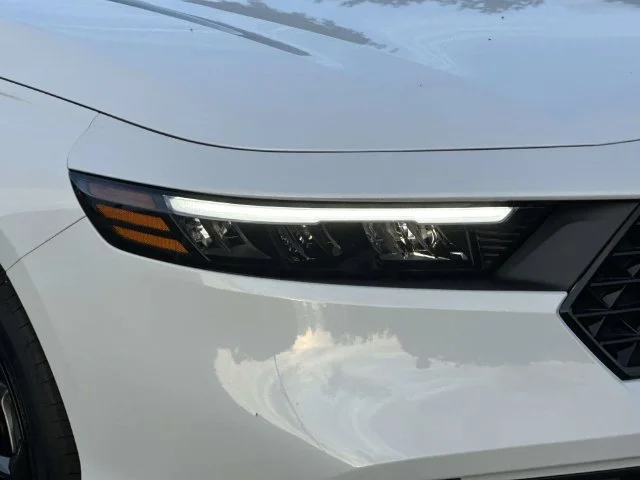 2025 Honda Accord SE - Photo 9
