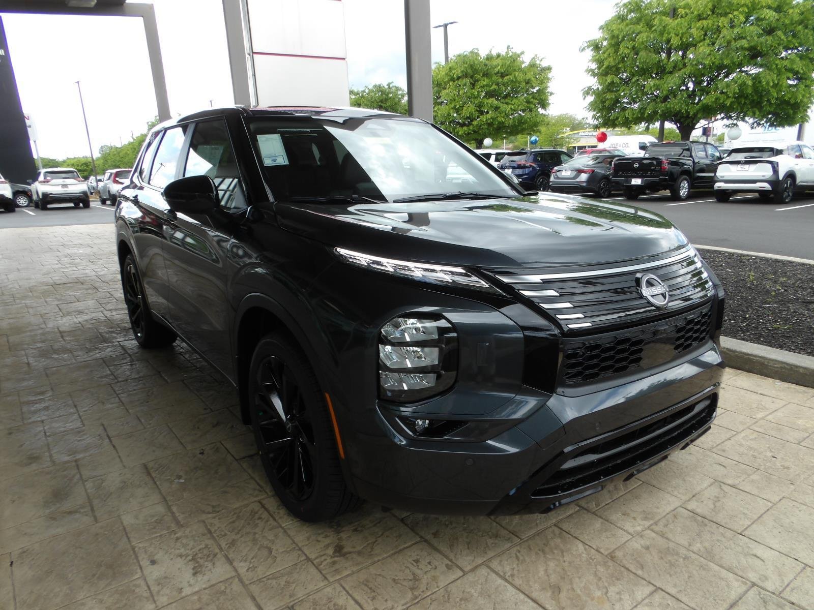 New 2026 Moonrock Gray Nissan SL image 3