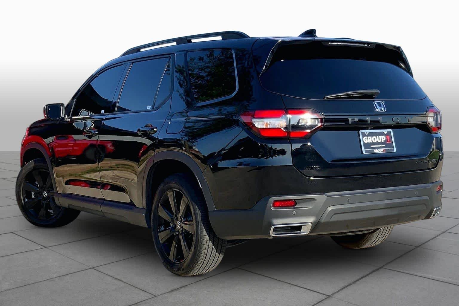 Used 2025 Crystal Black Pearl Honda Black Edition image 12