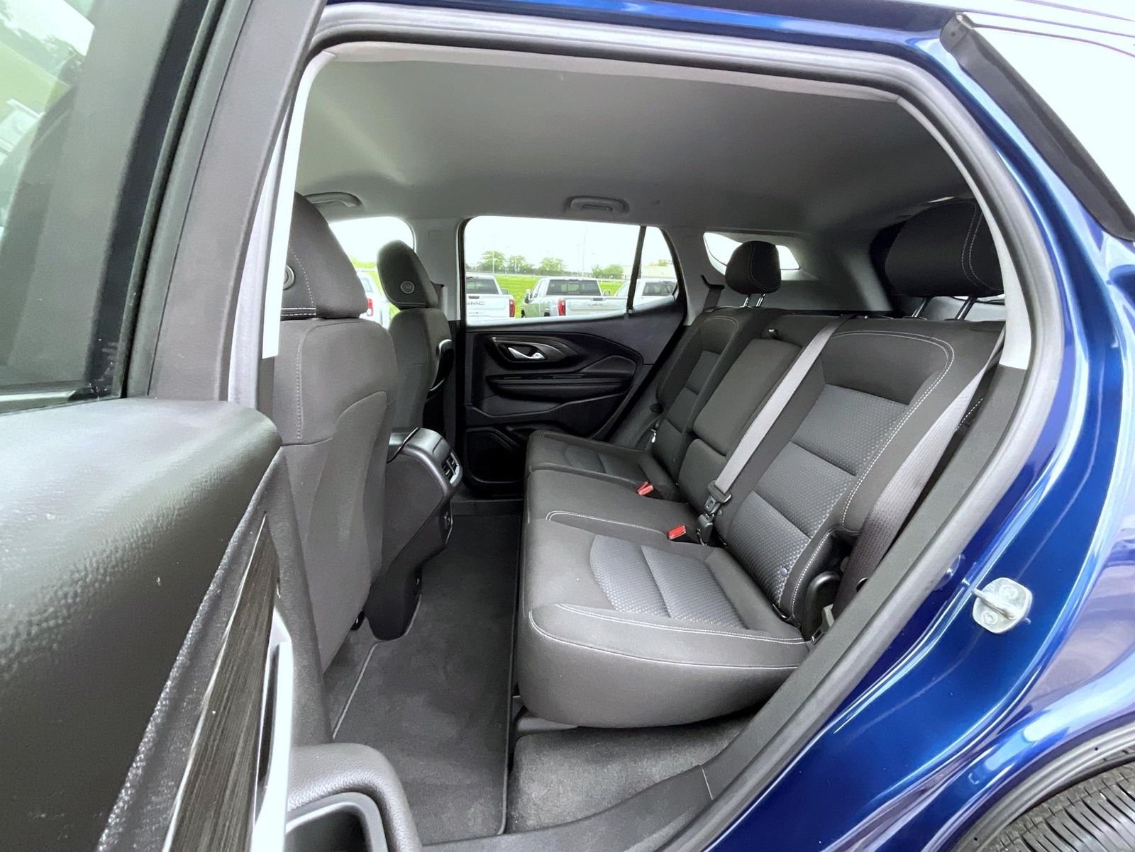 Used 2022 Blue GMC SLE image 19