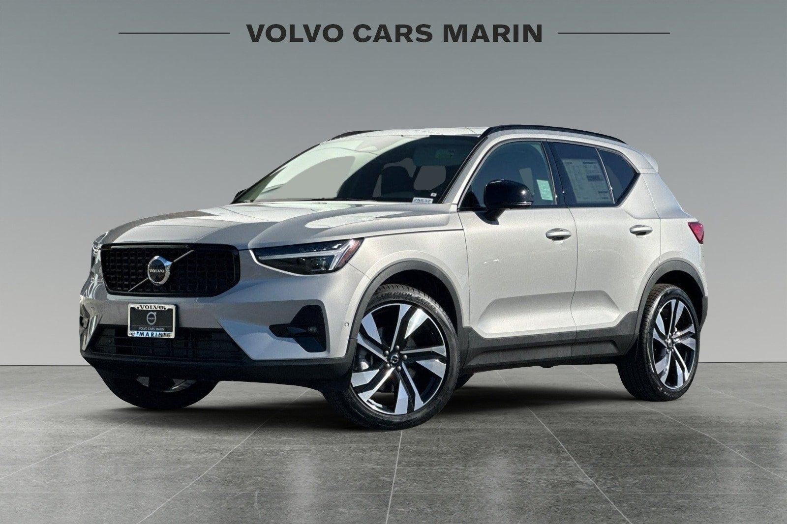 2025 Volvo XC40 Ultra