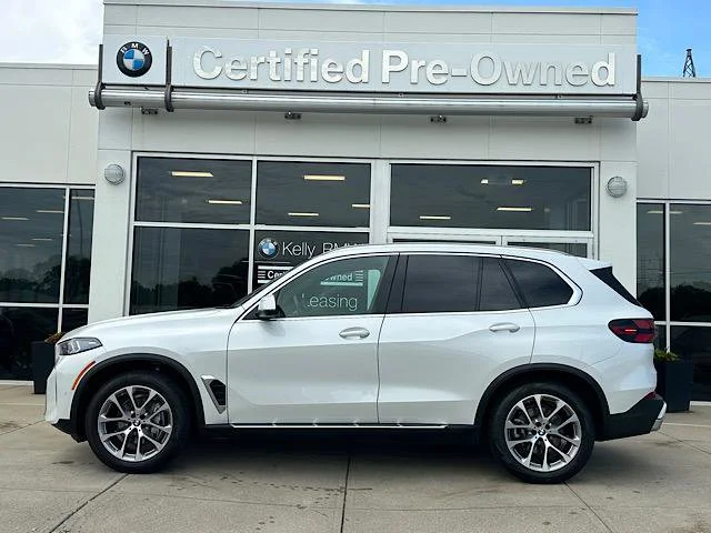 Certified Used 2025 Mineral White Metallic BMW xDrive40i image 5