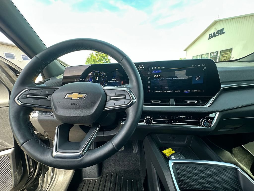 Used 2025 Black Chevrolet LT image 37