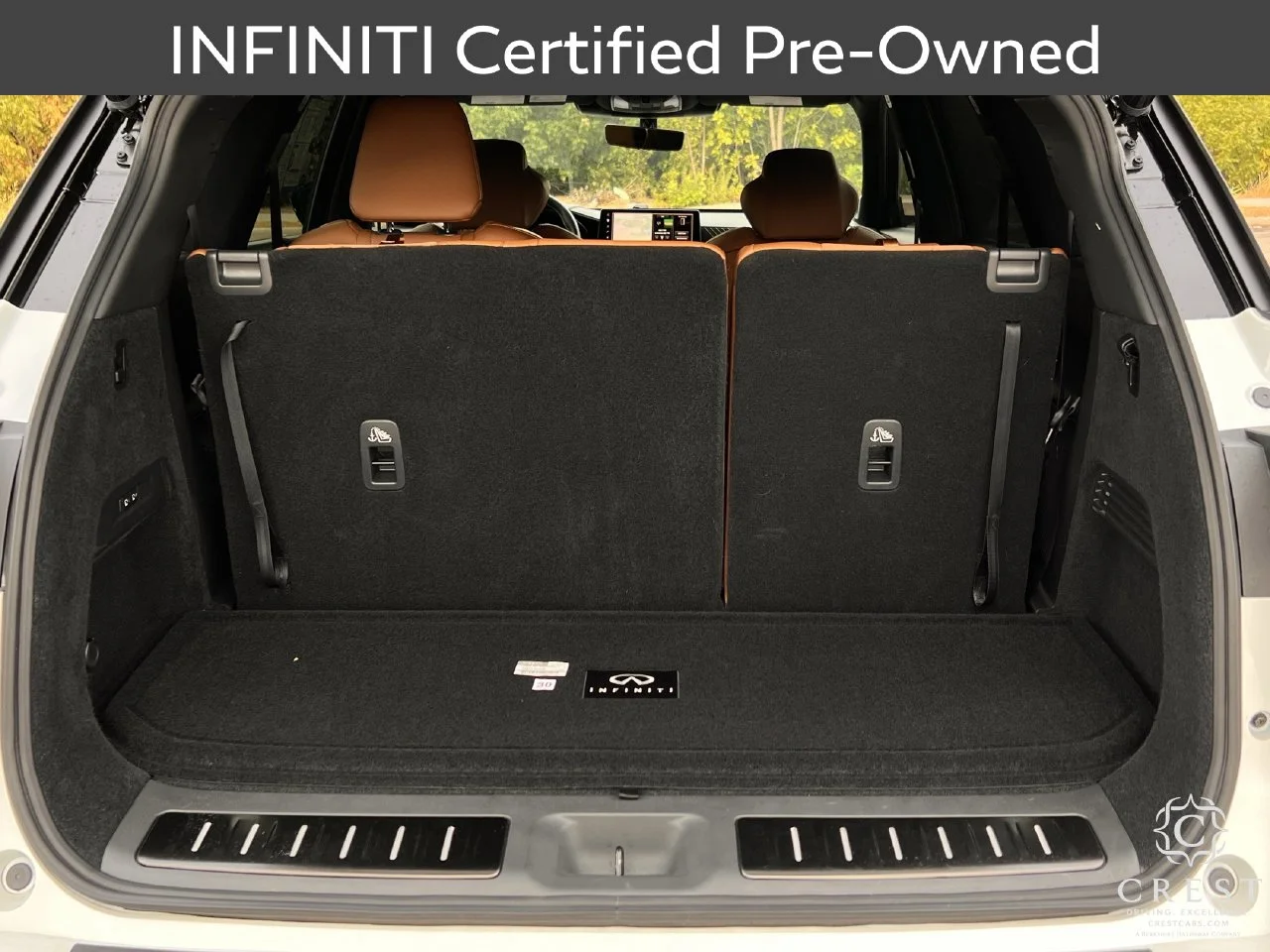 Certified Used 2027 Radiant White Black Obsidian INFINITI AUTOGRAPH image 32