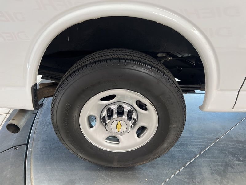 Used 2024 White Chevrolet LS image 7