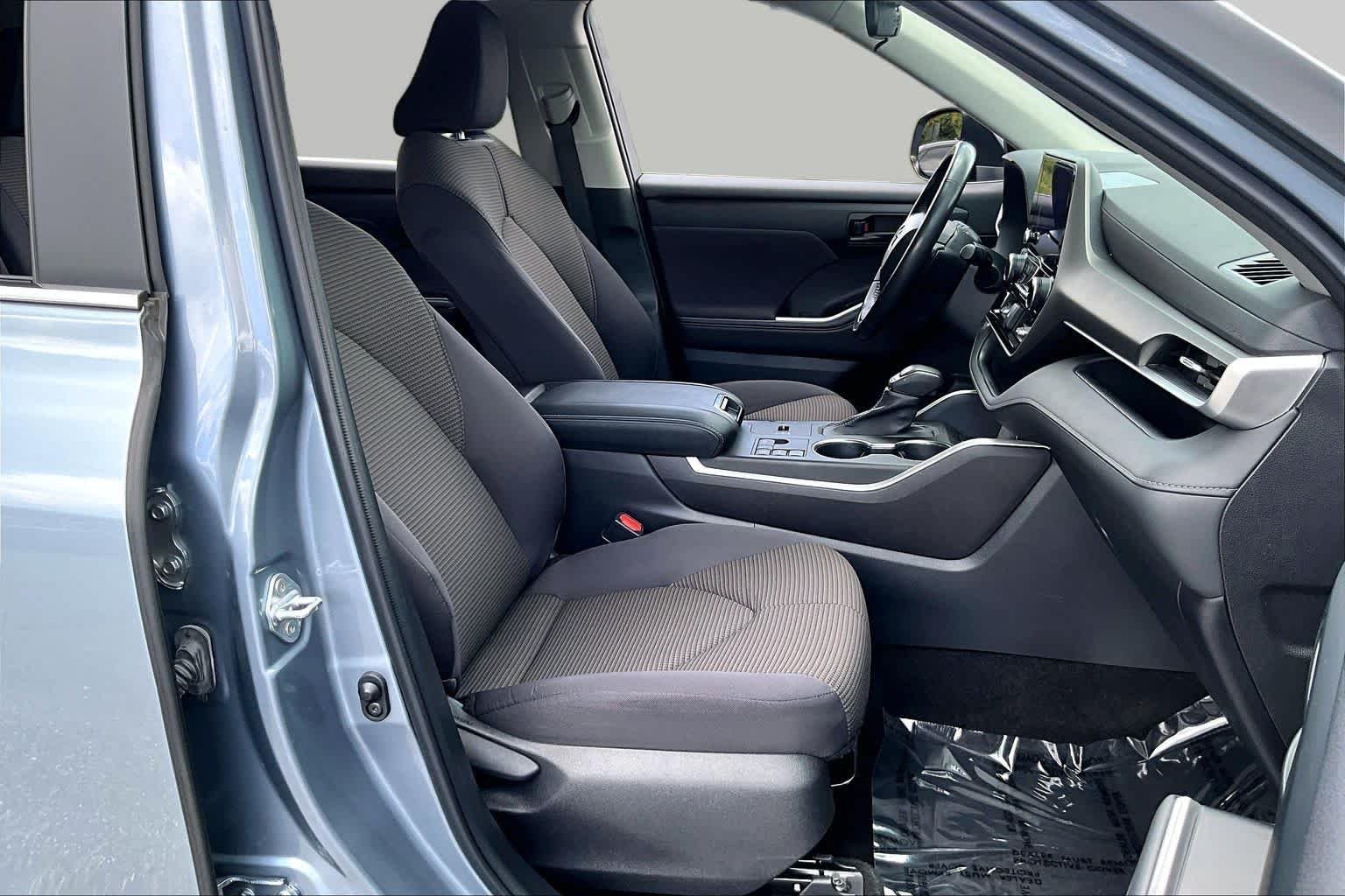 Used 2023 Moon Dust Toyota LE image 9
