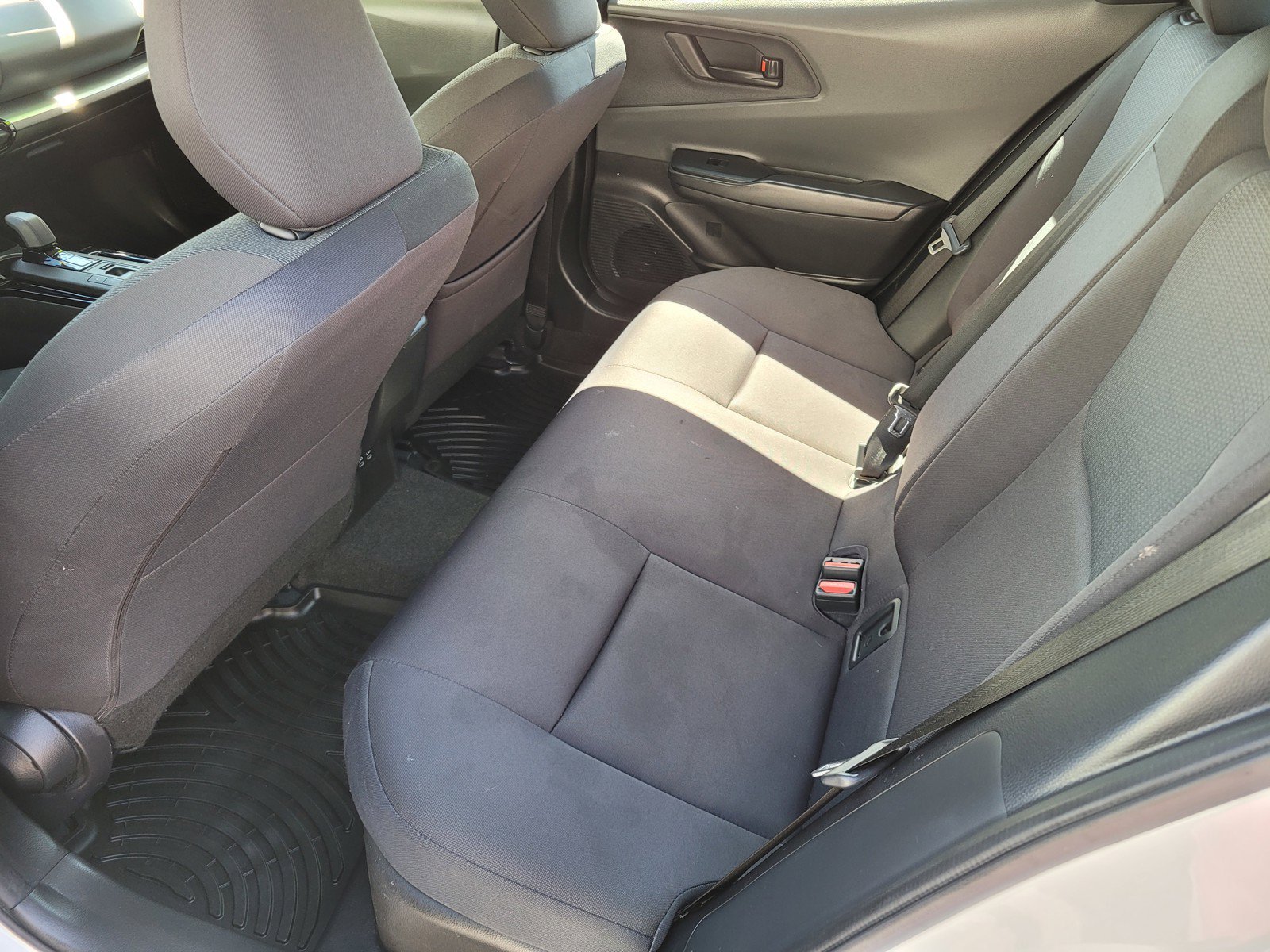 Used 2023 White Toyota  image 12