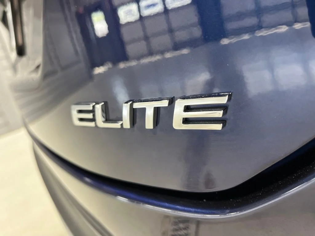 Certified Used 2025 Obsidian Blue Pearl Honda Elite image 39