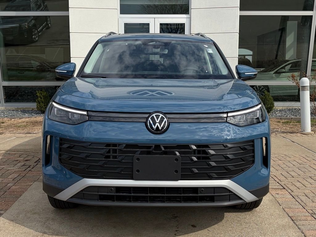 New 2026 Monterey Blue Pearl Volkswagen 2.0T SE image 3