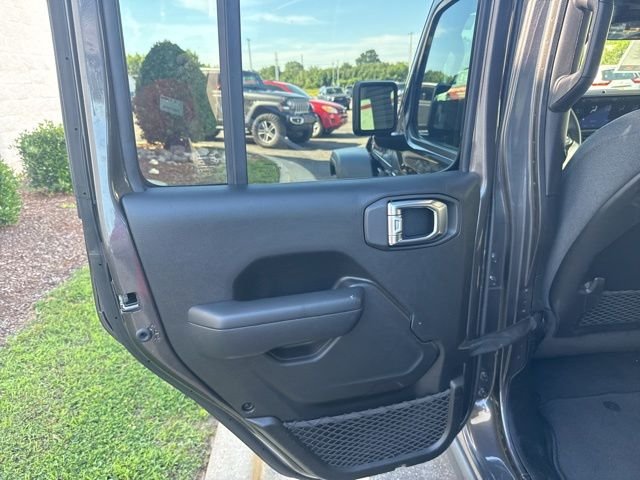 Used 2025 Gray Jeep Rubicon image 16