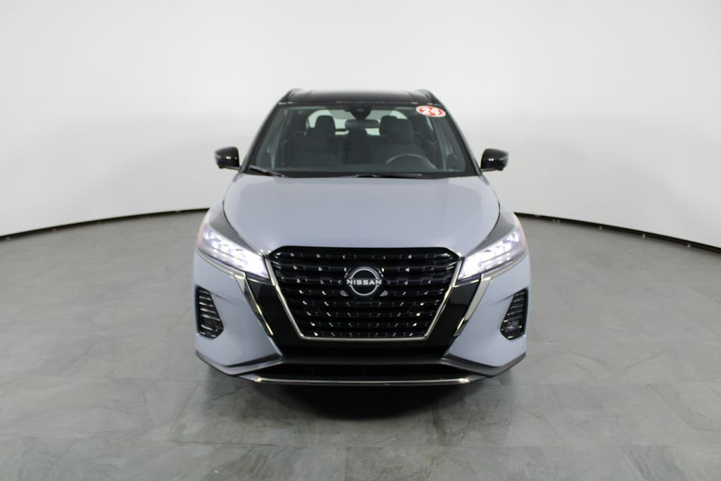 Used 2024 Gray Nissan SR image 12