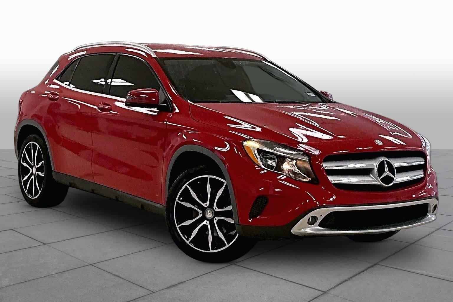 Used 2015 Jupiter Red Mercedes-Benz GLA 250 image 2