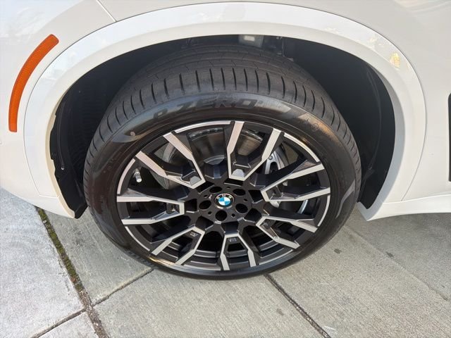 Used 2026 White BMW sDrive40i image 6