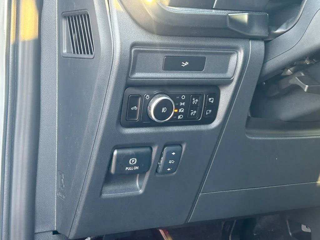 New 2026 Avalanche Ford Lariat image 35
