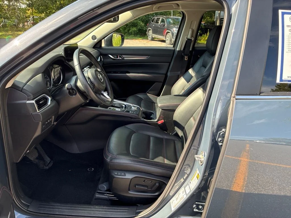 Used 2025 Gray Mazda 2.5 S Carbon Edition image 10