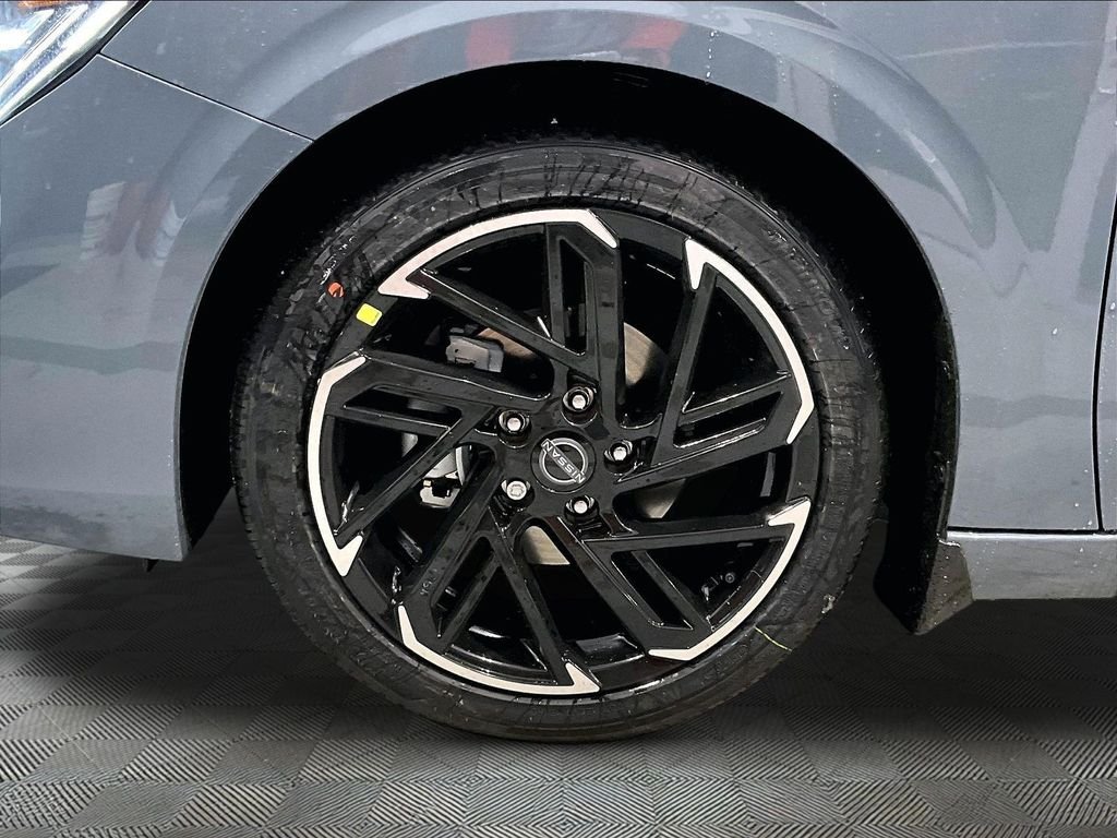 New 2026 Gray Nissan SR image 12