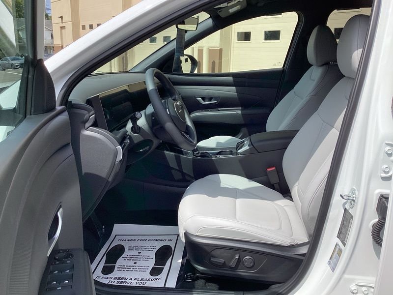 New 2026 White Hyundai SEL image 25