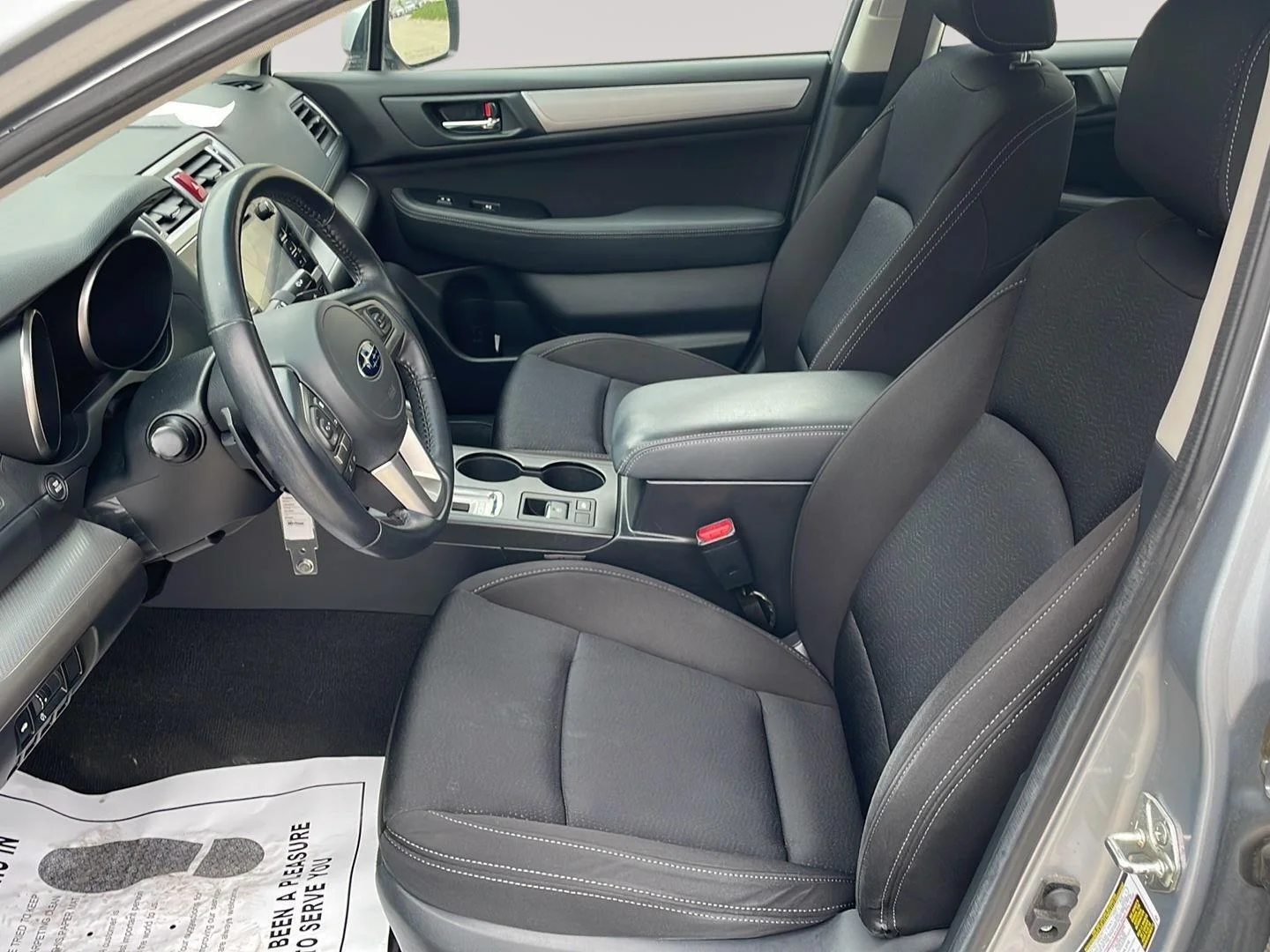 Used 2015 Ice Silver Metallic Subaru 2.5i Premium image 9