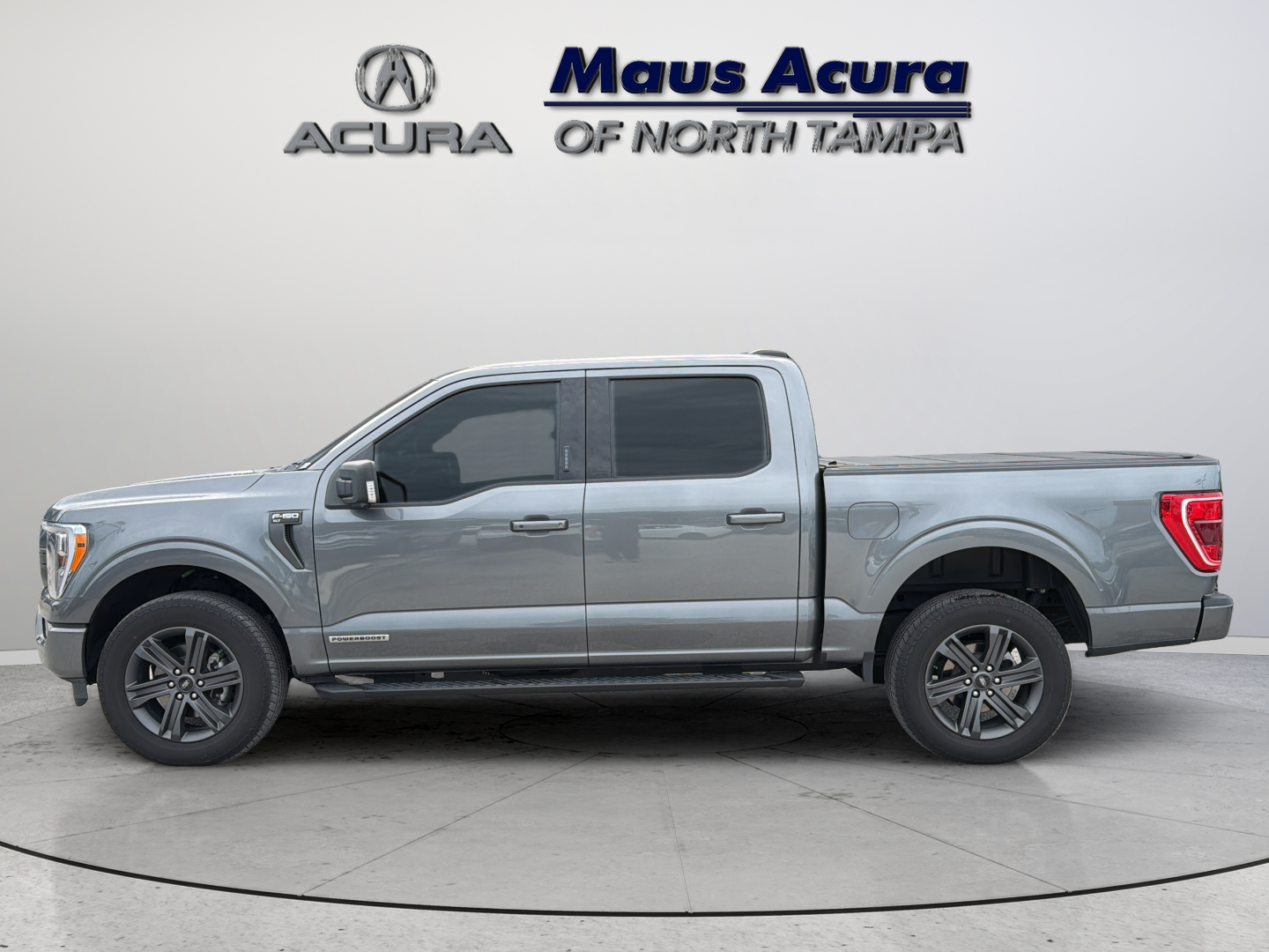 Used 2023 Gray Metallic Ford XLT image 6