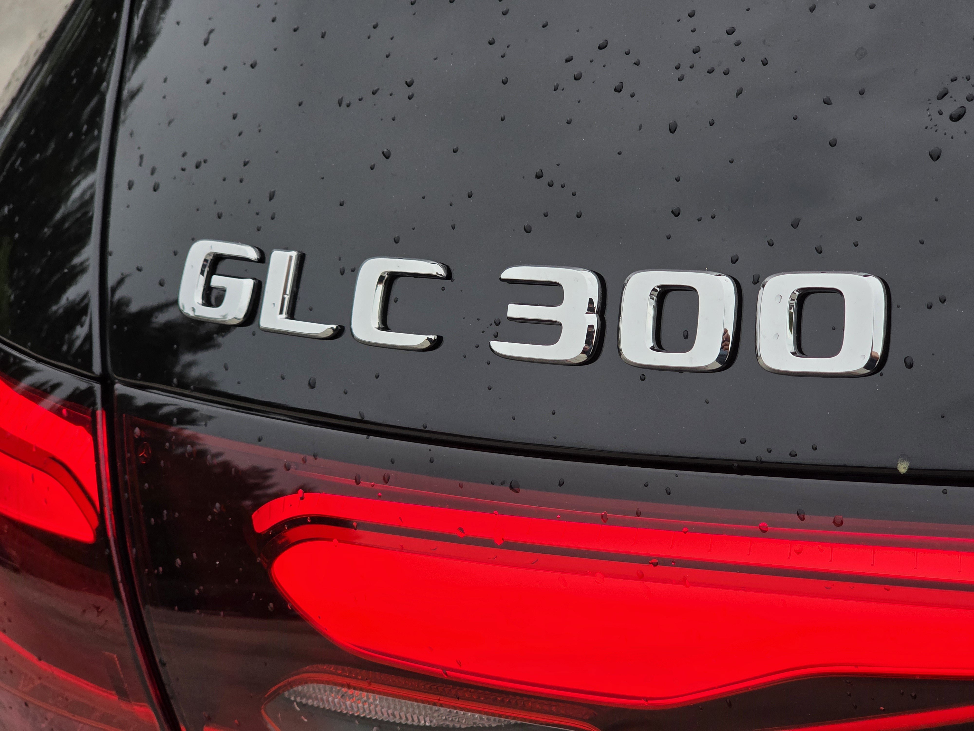 New 2026 Black Mercedes-Benz GLC 300 image 33